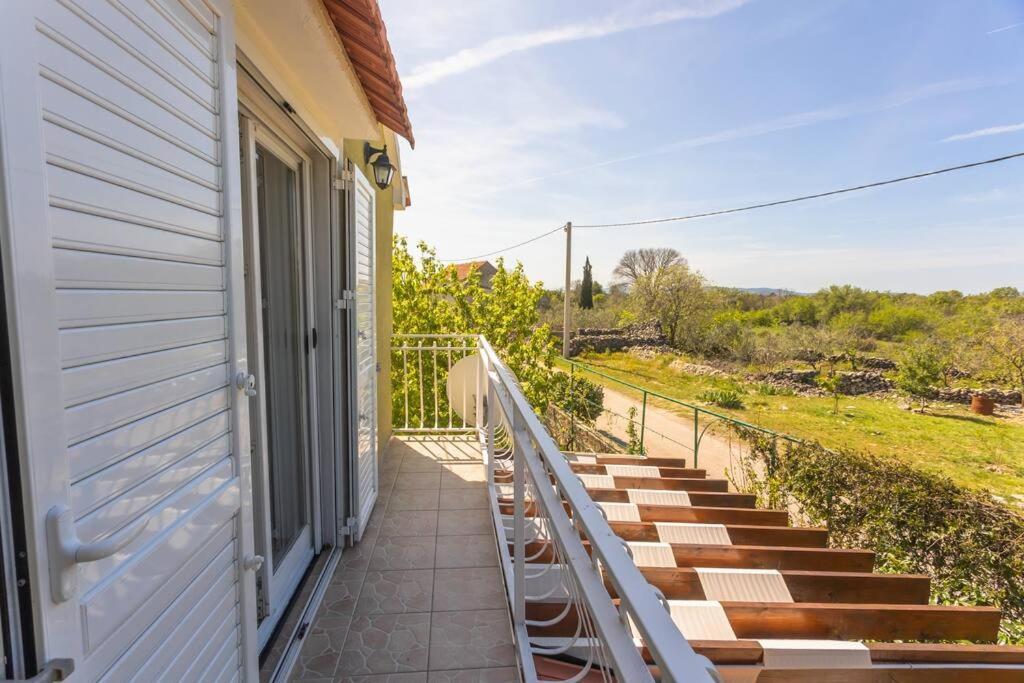 Peaceful House In Nature Nearby National Park Krka Bristane Luaran gambar